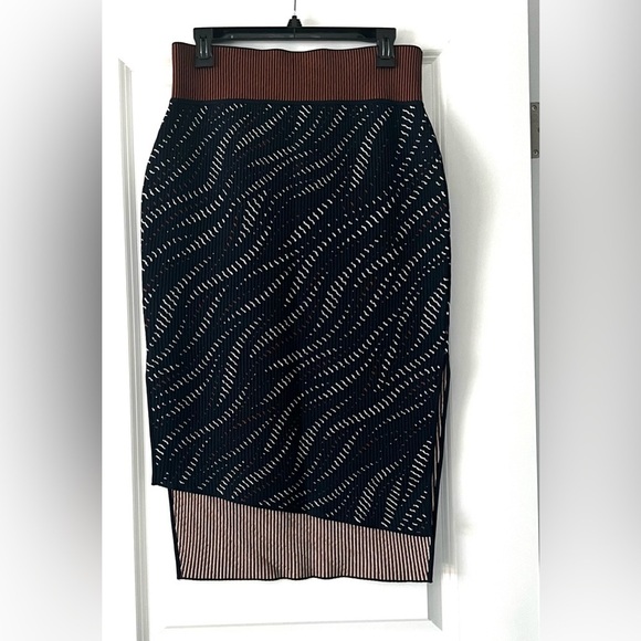 Per se navy asymmetrical knit skirt - Picture 1 of 6